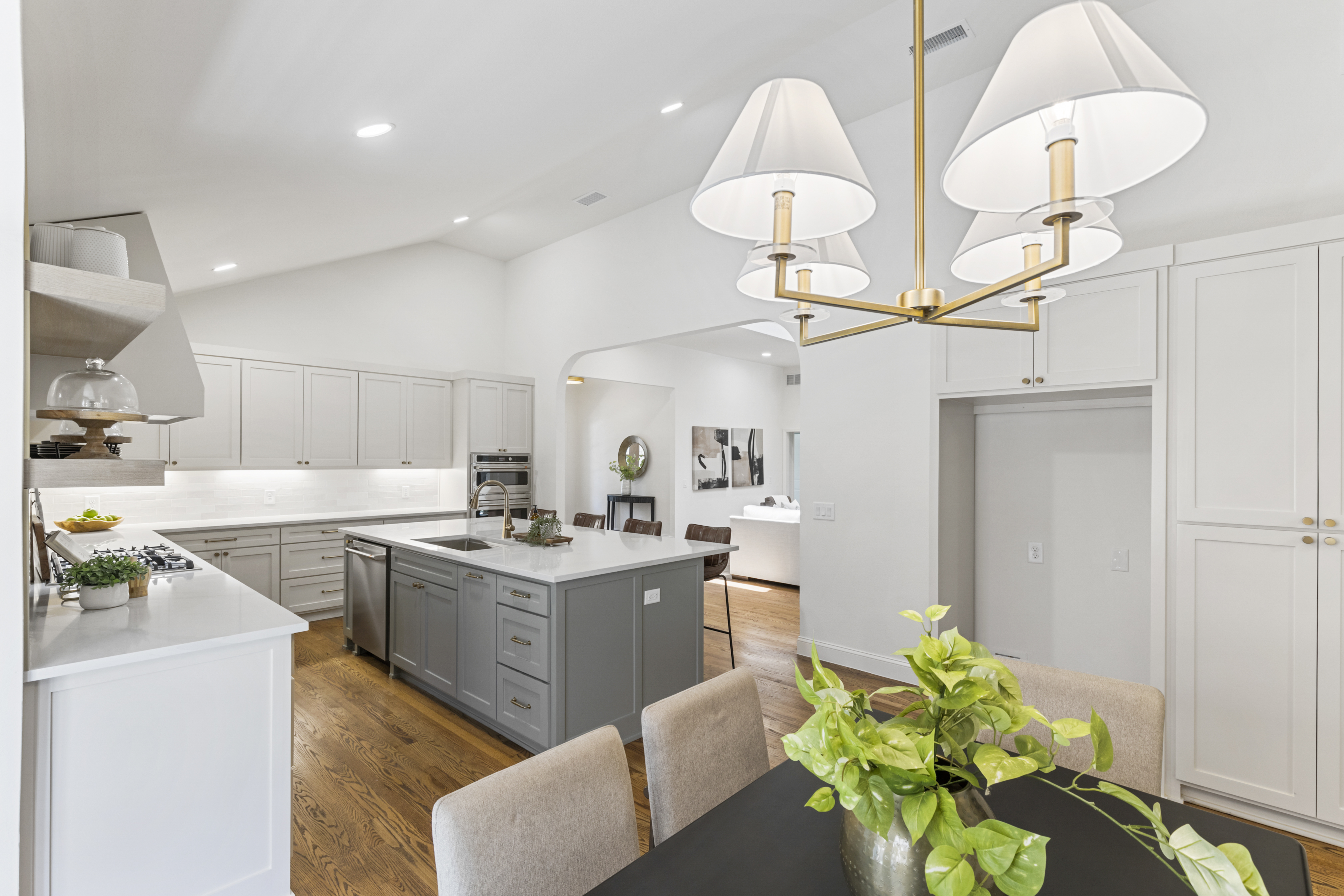 Modern Kitchen - Kitchen project by Aspen Group